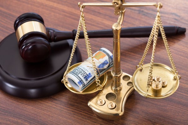 就經濟上利益之損失可否請求國家賠償?──最高法院民事大法庭111年度台上大字第1706號裁定評析